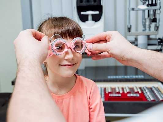 Children's Eye Care: Choosing an Optometrist